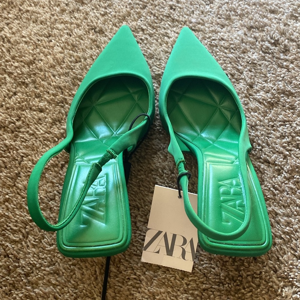 Zara | NWT Vibrant Green Slingback Pointed Heels - Picture 2 of 9